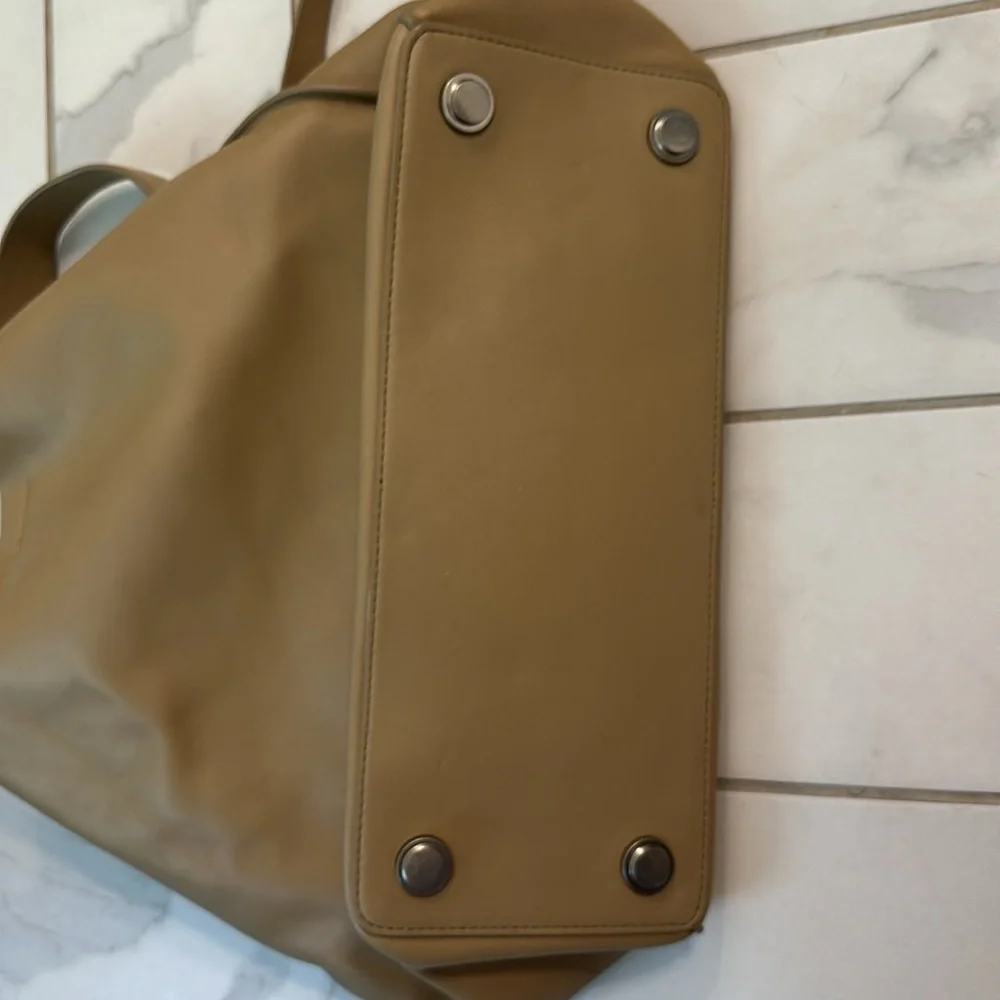 All Saints Elegant Tan Leather Tote Bag - Picture 2 of 8